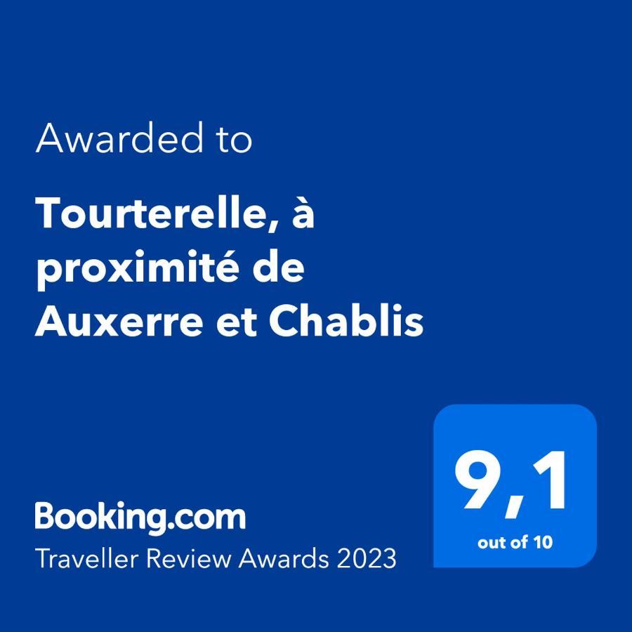 Tourterelle, à proximité de Auxerre et Chablis Hauterive (Yonne) Exterior foto